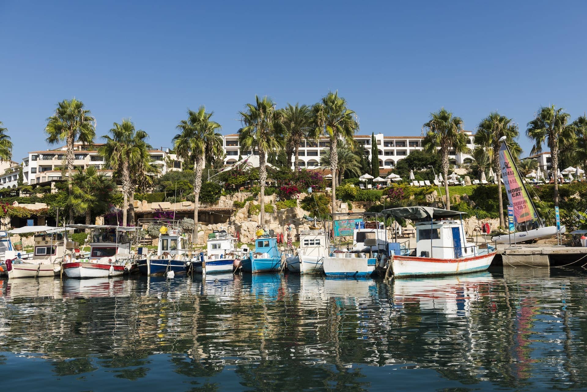 Fishing-Harbour-Coral-Beach-Hotel-_-Resort-Paphos-4