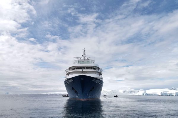 SeaSpirit_Antarctica_JohnBozinov_PoseidonExpeditions (2)